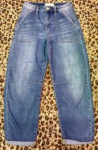 Load image into Gallery viewer, Jolene Barrel Jean Risen