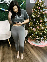 Load image into Gallery viewer, Everyday Luxe High-Waisted Cropped Leggings