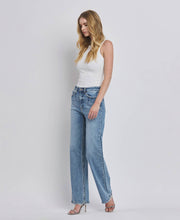 Load image into Gallery viewer, 90'S SUPER HIGH RISE MEDIUM WASH WIDE JEANS