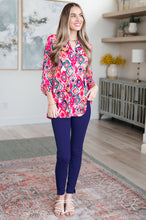 Load image into Gallery viewer, Magic Skinny 28" Pants in Twelve Colors