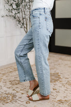 Load image into Gallery viewer, Debbie High Rise Stone Wash Straight Fit Jeans