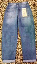 Load image into Gallery viewer, Jolene Barrel Jean Risen