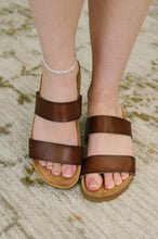 Load image into Gallery viewer, Eulee Round Toe Slip On Sandal in Light Brown