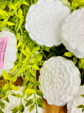 Load image into Gallery viewer, Everything Poppi Shower Steamer