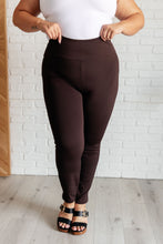 Load image into Gallery viewer, Magic Skinny 28" Pants in Chocolate
