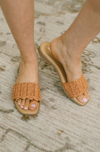 Load image into Gallery viewer, Screen Woven Square Toe Sandal