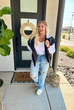 Load image into Gallery viewer, Cheyenne Hooded Puffer Vest in Two Colors