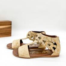 Load image into Gallery viewer, Loop D Loop Sandals in White