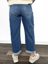 Load image into Gallery viewer, Winnie Barrel Jeans

