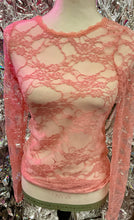 Load image into Gallery viewer, Lace Layering Top
