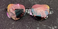 Load image into Gallery viewer, Heart sunglasses
