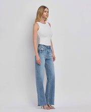 Load image into Gallery viewer, 90'S SUPER HIGH RISE MEDIUM WASH WIDE JEANS
