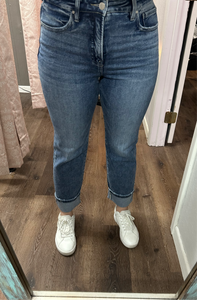 Evelyn Straight Leg Risen Jeans