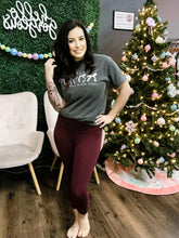 Load image into Gallery viewer, Everyday Luxe High-Waisted Cropped Leggings
