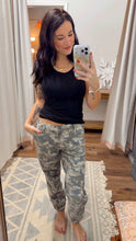 Load image into Gallery viewer, Camo Kancan Jeans
