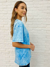 Load image into Gallery viewer, Casual Basic Drop Shoulder Oversized Tee in Deep Sky
