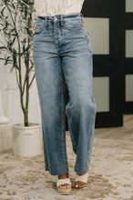 Load image into Gallery viewer, Ciera High Waist Rigid Magic Wihelmina Baggy
