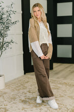 Load image into Gallery viewer, Corner of the Block Loose Knit Sweater
