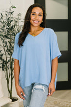 Load image into Gallery viewer, Counter Part Crinkle Woven V-Neck Top in Cornflower Blue

