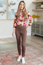 Load image into Gallery viewer, Magic Skinny 28&quot; Pants in Twelve Colors
