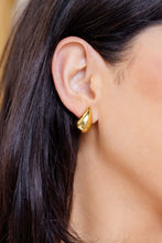 Load image into Gallery viewer, Drip Drop Teardrop Earrings
