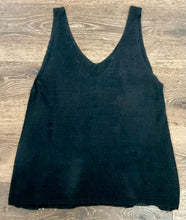 Load image into Gallery viewer, Breezy Days V-neck Tank
