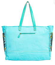 Load image into Gallery viewer, Tonga Ridge Weekender Bag In Turquoise
