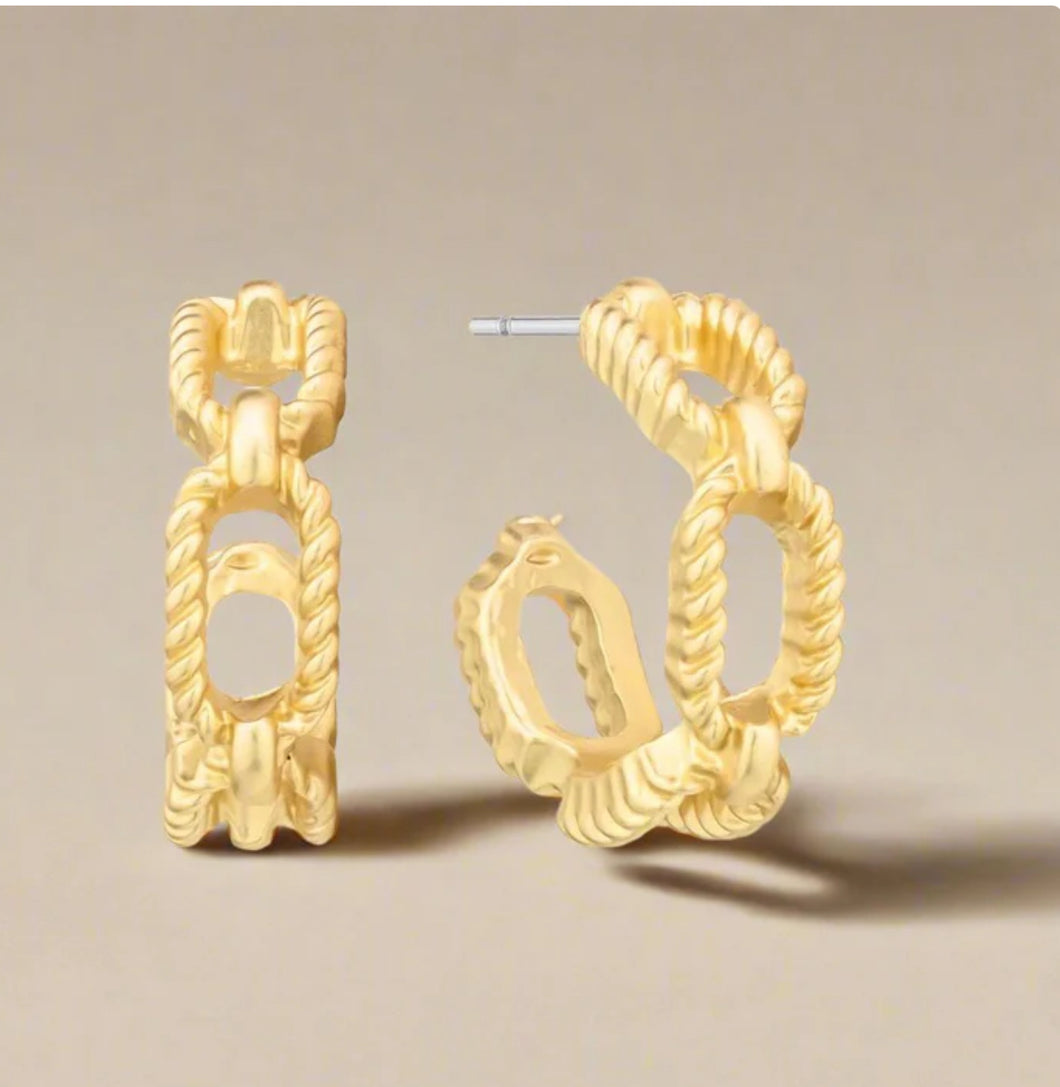 Cooper Chain Link Post Back Huggie Earrings