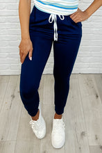 Load image into Gallery viewer, Giving the Run Around Joggers in Navy
