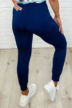 Load image into Gallery viewer, Giving the Run Around Joggers in Navy
