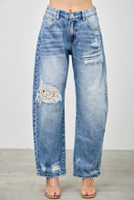 Load image into Gallery viewer, The Lennon Lace Detail Jeans

