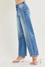 Load image into Gallery viewer, Paisley Embroidered Barrel Jeans
