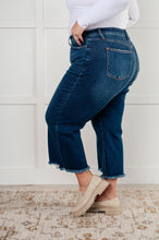 Load image into Gallery viewer, Janice High Rise Button Fly Wide Leg Crop Jeans
