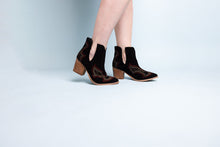 Load image into Gallery viewer, Journee Ankle Boots in Magenta
