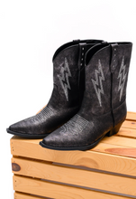 Load image into Gallery viewer, Bowie Metallic Boot in Black
