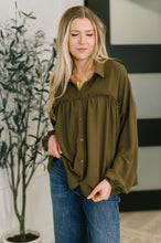 Load image into Gallery viewer, She's Got A Way Button Down Blouse
