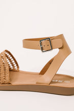 Load image into Gallery viewer, Sibley Sandal in Camel
