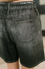 Load image into Gallery viewer, Zenim Printed High Waisted Shorts in Charcoal
