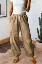Load image into Gallery viewer, Leopard Star Patched Drawstring Jogger Pants
