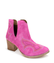 Load image into Gallery viewer, Journee Ankle Boots in Magenta
