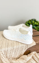 Load image into Gallery viewer, Mayo Glitter Sneakers in White
