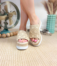 Load image into Gallery viewer, Ophelia Wedges in Cream
