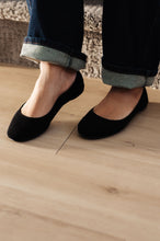 Load image into Gallery viewer, On Your Toes Ballet Flats in Black
