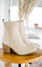 Load image into Gallery viewer, Taris Ankle Boot in Cream
