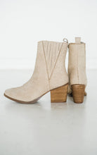 Load image into Gallery viewer, Taris Ankle Boot in Cream
