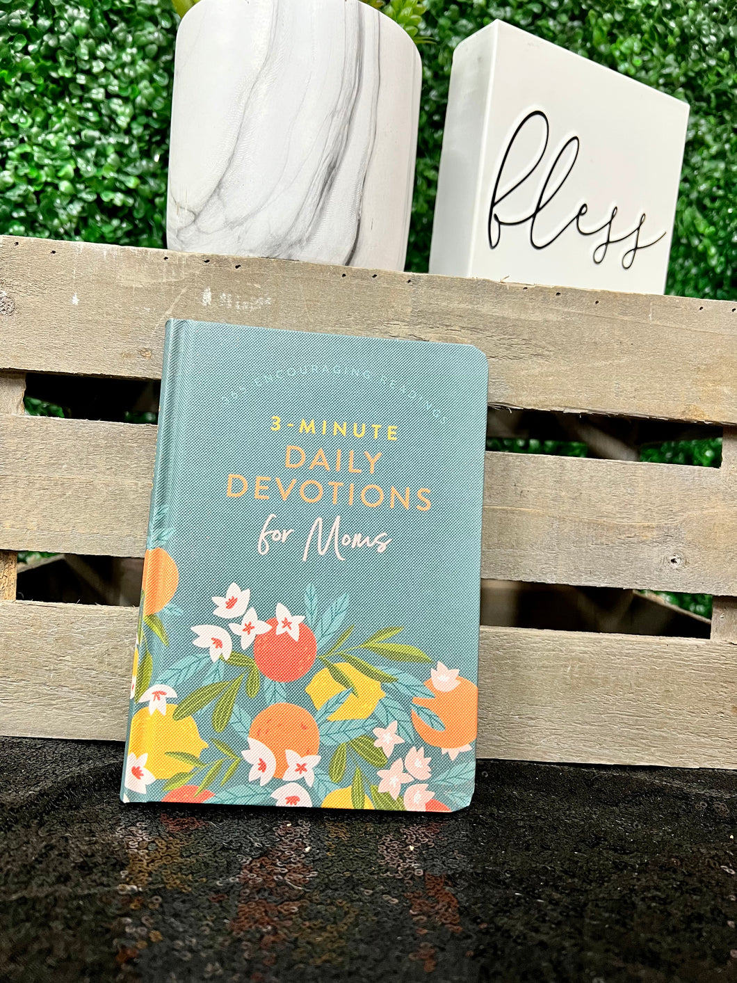 3-Minute Daily Devotions For Moms