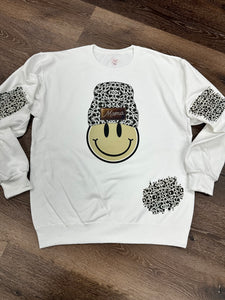 Mama Smiley Face Graphic Sweatshirt