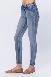 Lucy Skinny Jeans by Judy Blue