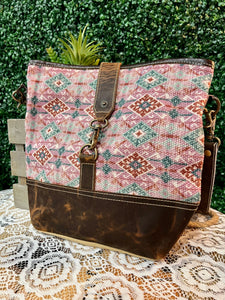 Meet In The Middle Crossbody Purse